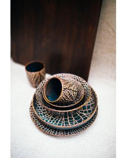 Lotus Blate Porcelaine Ø20,3 X H 4,5Cm Bronze  Lotus Blate Porcelaine Ø20,3 X H 4,5Cm Bronze