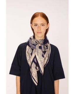 Carre 130 Poseidon 52% Soie 48% Modal Bleu Taille 130X130 Cm