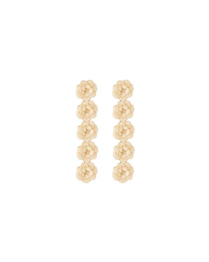Boucles d'Oreilles Motif Pivoine 3D en Laiton Finition Or et Email Blanc Sable