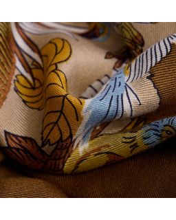 Carre 130 Atlas 52% Soie 48% Modal Beige Taille 130X130 Cm